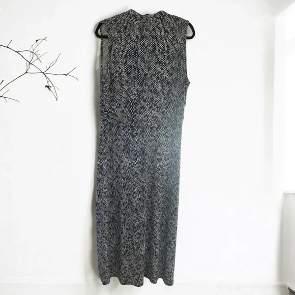 Vince Camuto Blue/White Sheath Maxi Dress V-Neck Sleeveless - Picture 3 of 6